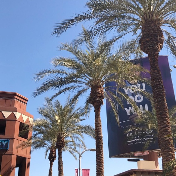 Meet your Posher, Erin - Picture 1 of 1